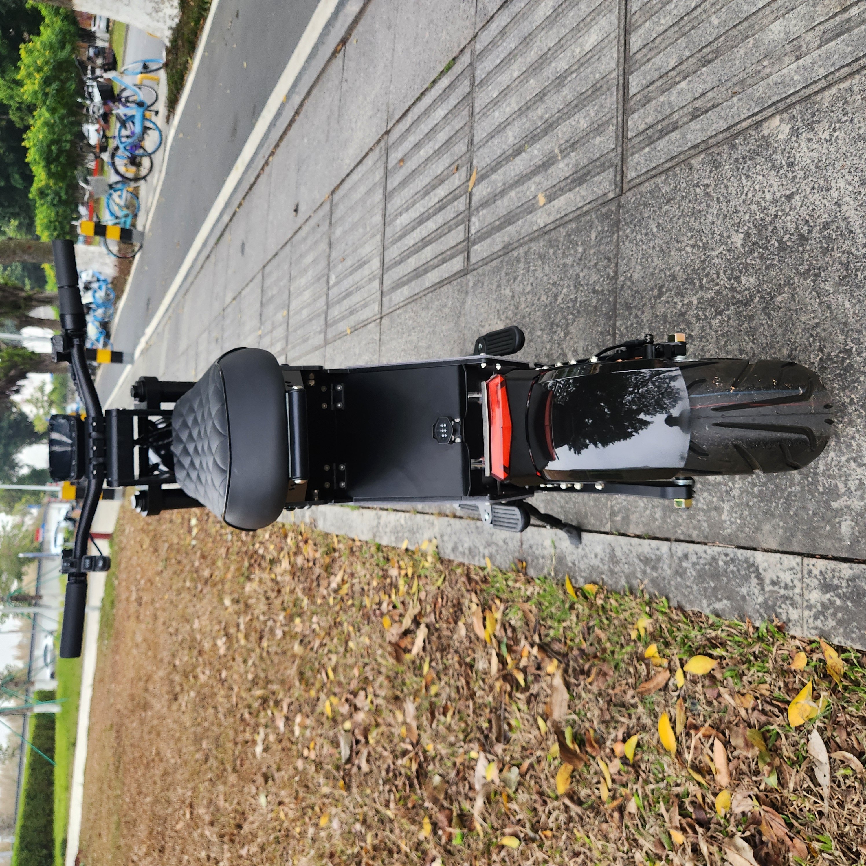 72V 50Ah Moped 10000W Escooter Big Wheel Off Road Usa Electric Scooters With Seats Lcd Display For Adult 2024