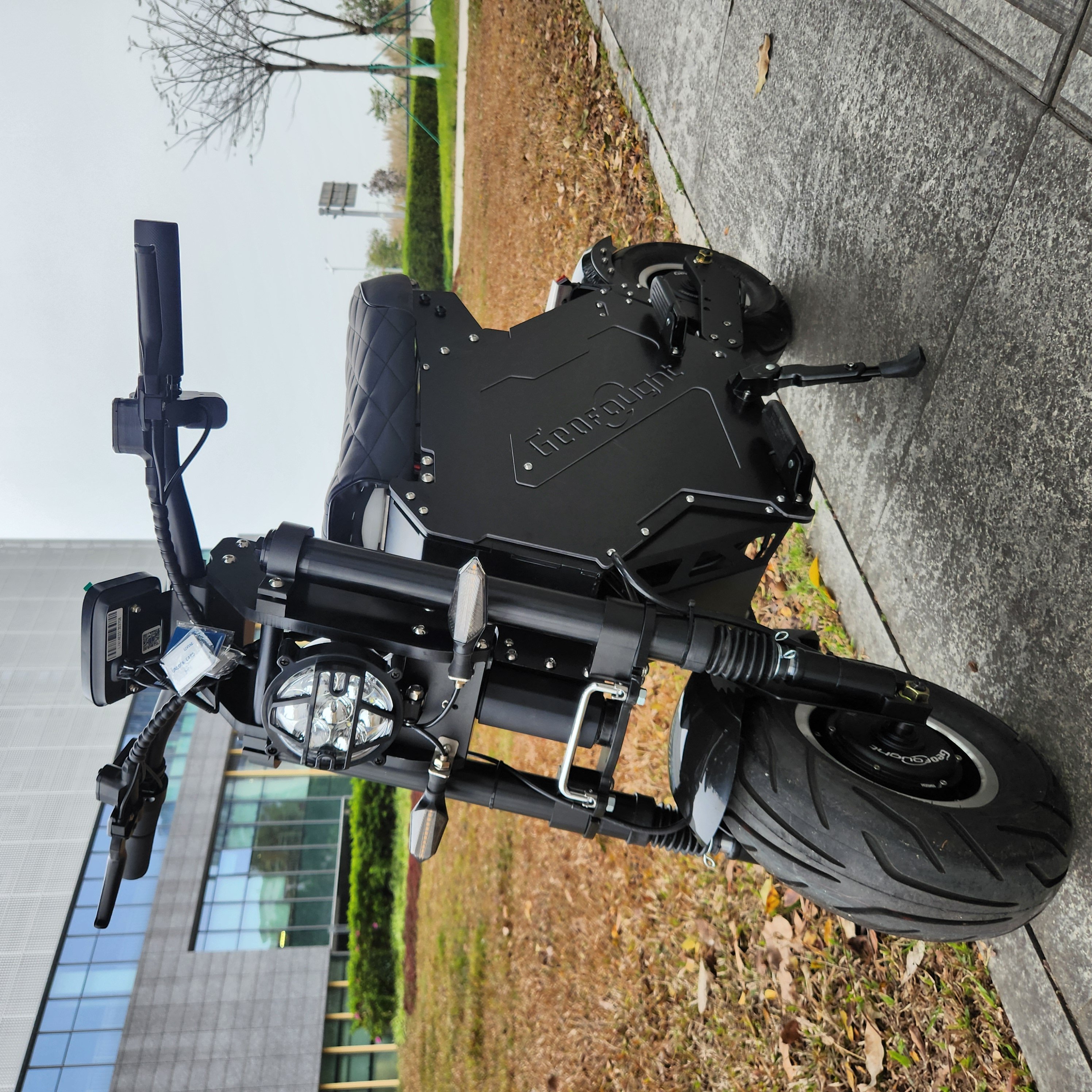 72V 50Ah Moped 10000W Escooter Big Wheel Off Road Usa Electric Scooters With Seats Lcd Display For Adult 2024
