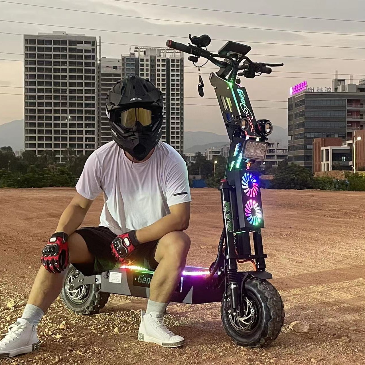 2024 new electric scooter G14 dark knight 72v 60v 13inch 14 inch 30-100ah e scooter 8000w 10000w 15000w dual motor scooter