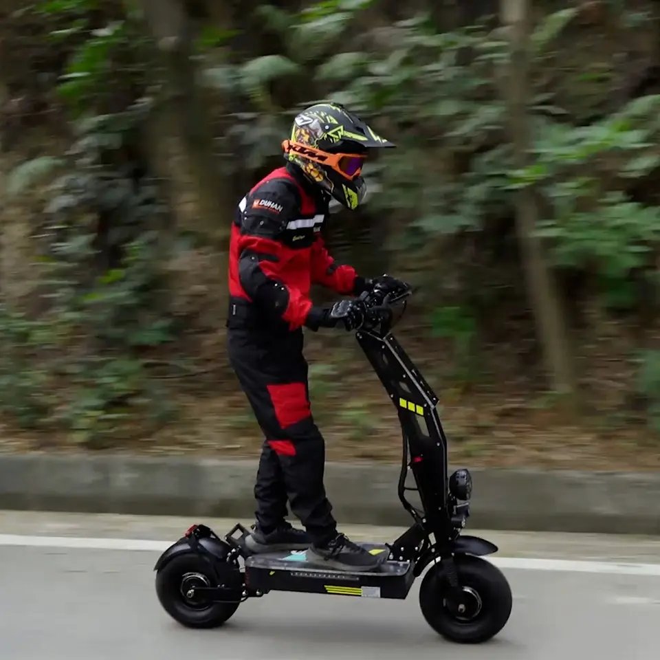 2023 HEZZO 13Inch 60V 8000W Dual Motors Fast Off Road Escooter US EU Warehouse Manufacturers 40Ah Foldable Electric Scooter