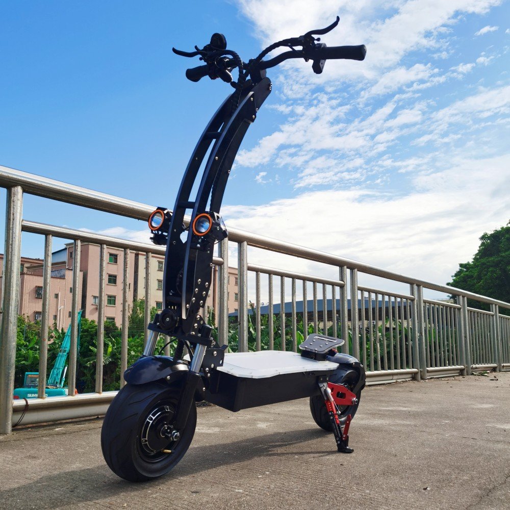 Hot sale Lithium Battery High Grade 12 Inch Double Motor 5600W 90Km/H Fast Electric Scooter with Adult