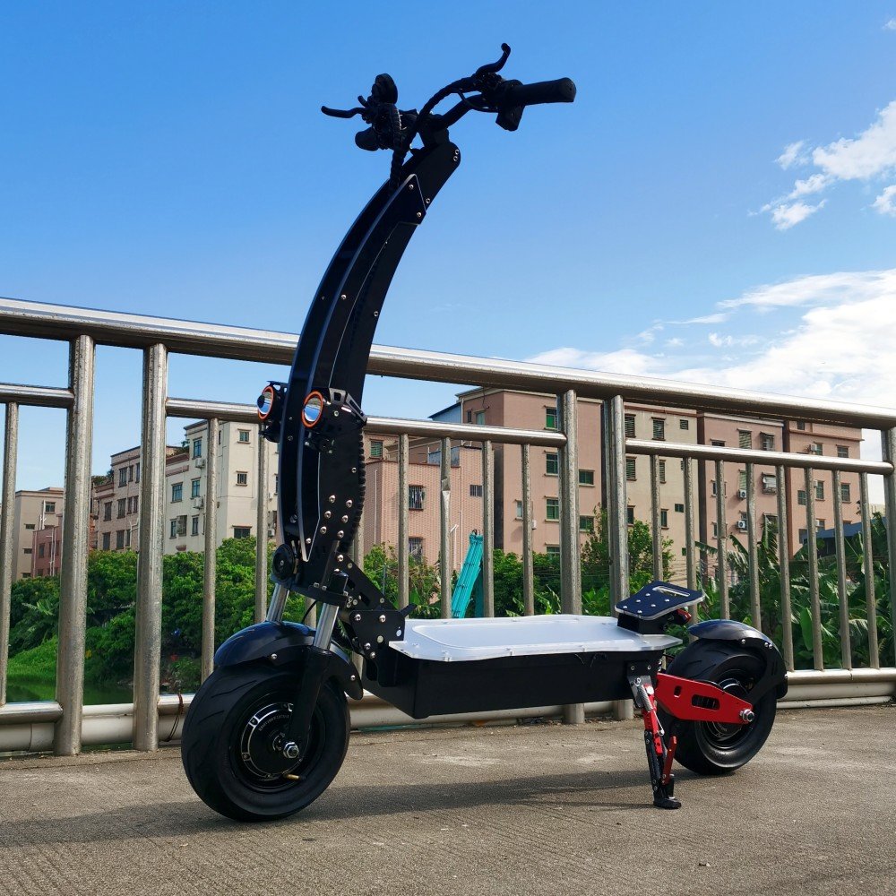Hot sale Lithium Battery High Grade 12 Inch Double Motor 5600W 90Km/H Fast Electric Scooter with Adult