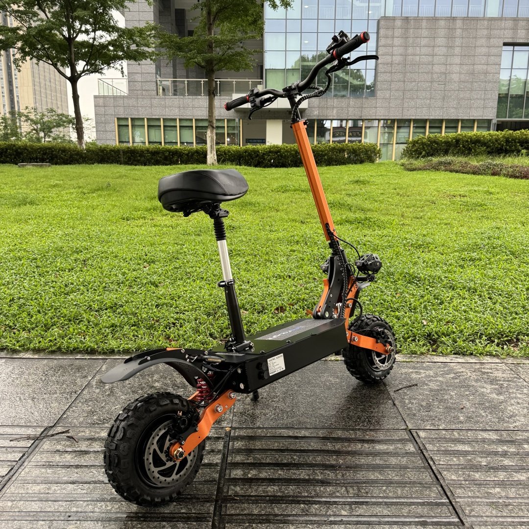 USA Warehouse Fast E-Scooter 60V 6000W Escooter Dual Motor Big Battery 30Ah Electric Scooters Off Road With Seat