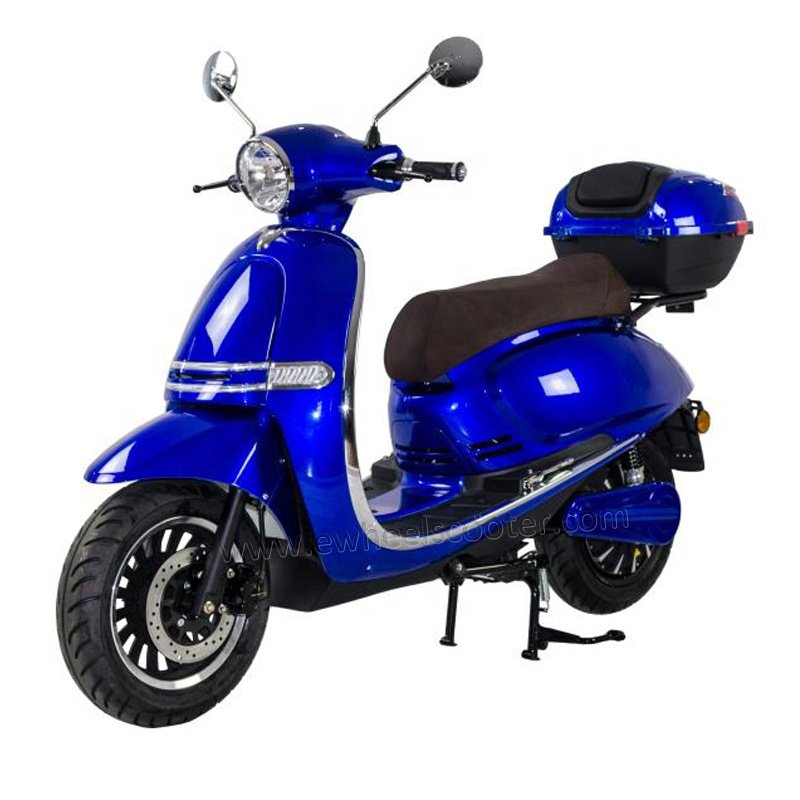 75KM L3e EEC Approved fast speed retro electric scooter with 4000W motor 8A Charger