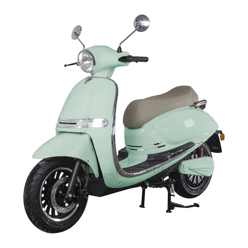 75KM L3e EEC Approved fast speed retro electric scooter with 4000W motor 8A Charger