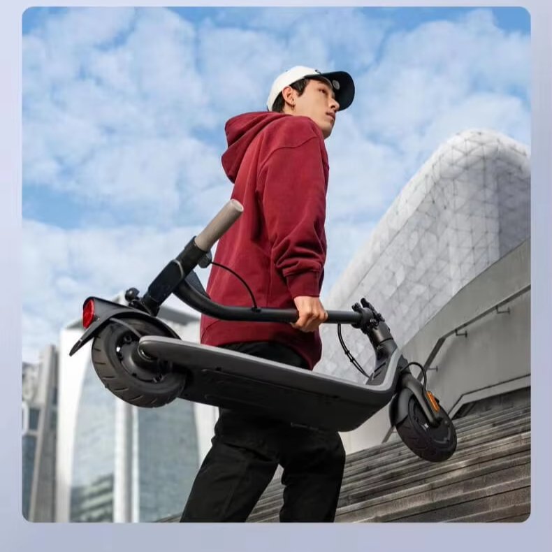 Hot Sale China Ninebot E2 Folding Electric Scooter for Adult 25KM Range Speed 20km/h E scooter