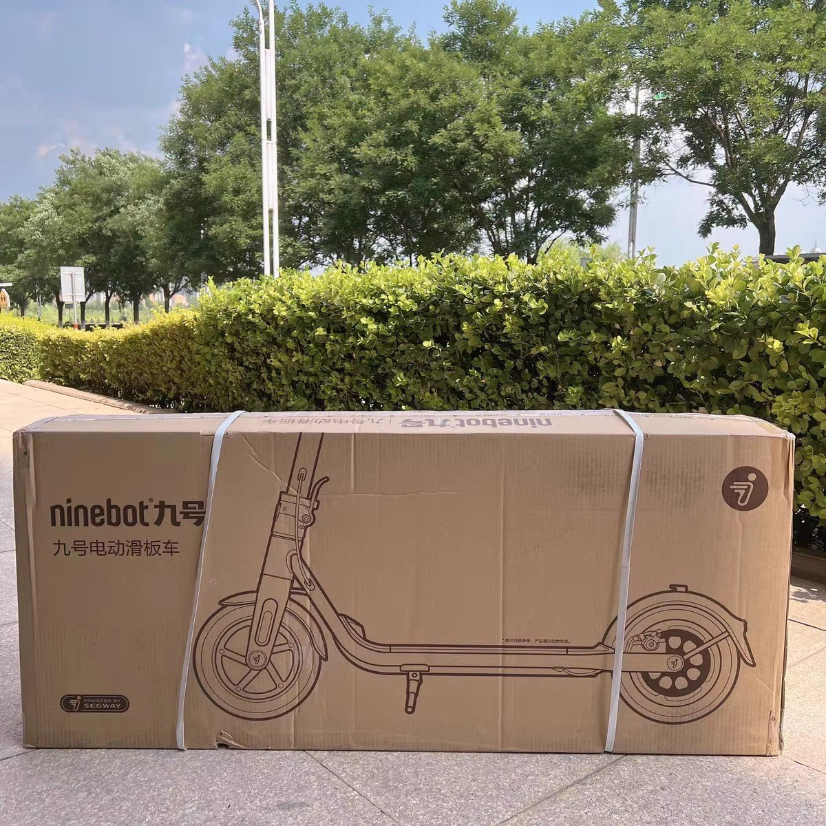 Hot Sale China Ninebot E2 Folding Electric Scooter for Adult 25KM Range Speed 20km/h E scooter
