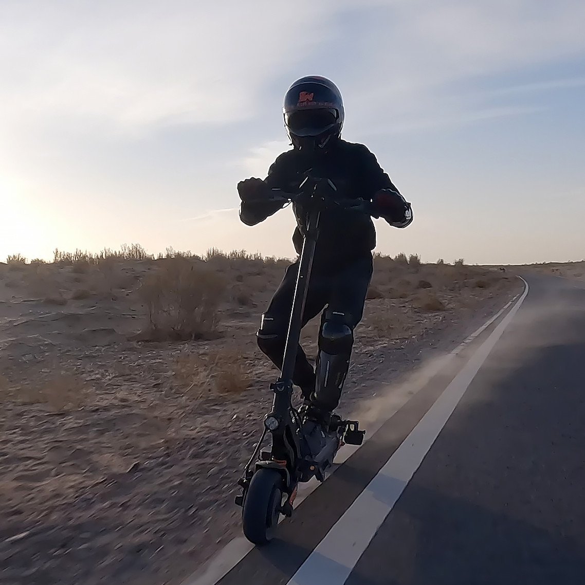 Most Selling Product In Alibaba 2024 Range 70km Kukirin G2 Master Elektrikli Escooter E Electric Scooter