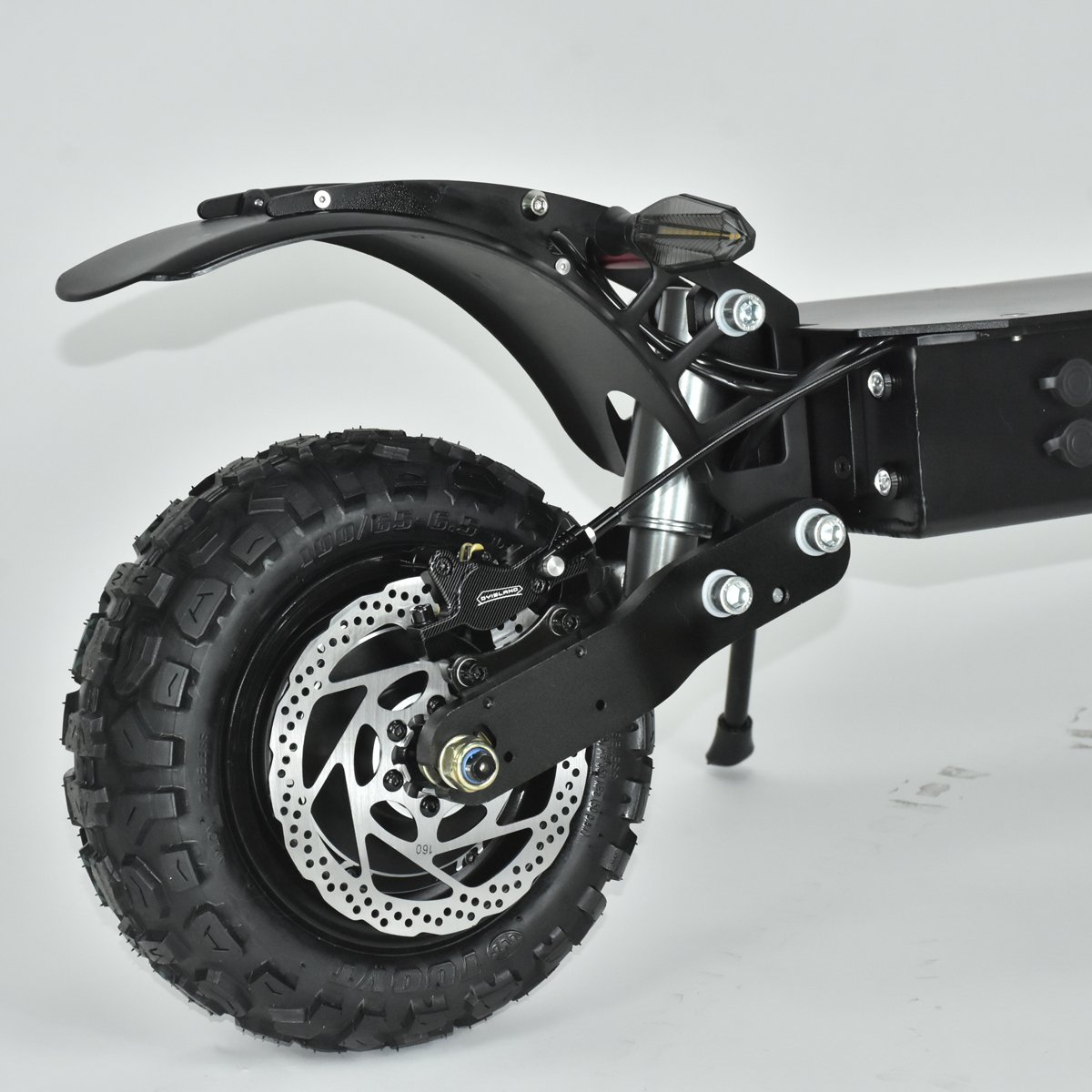 boyueda s3 75-mile range 60v 38ah 6000w Dual-motor 11-inch wheel foldable electric scooter for adults