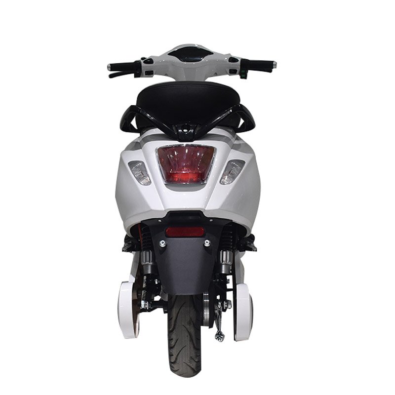 China new design factory bulk price high quality classic scoter electric scooter adults 2000w electric scooter electric scooters