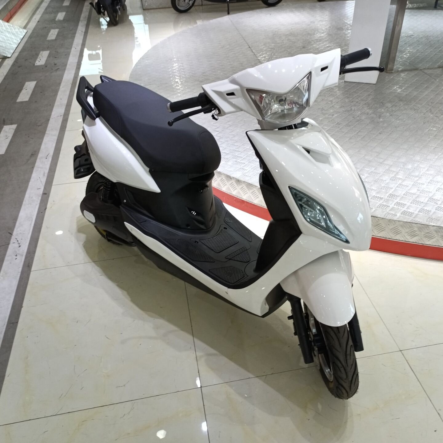 Long range Electric Scooter