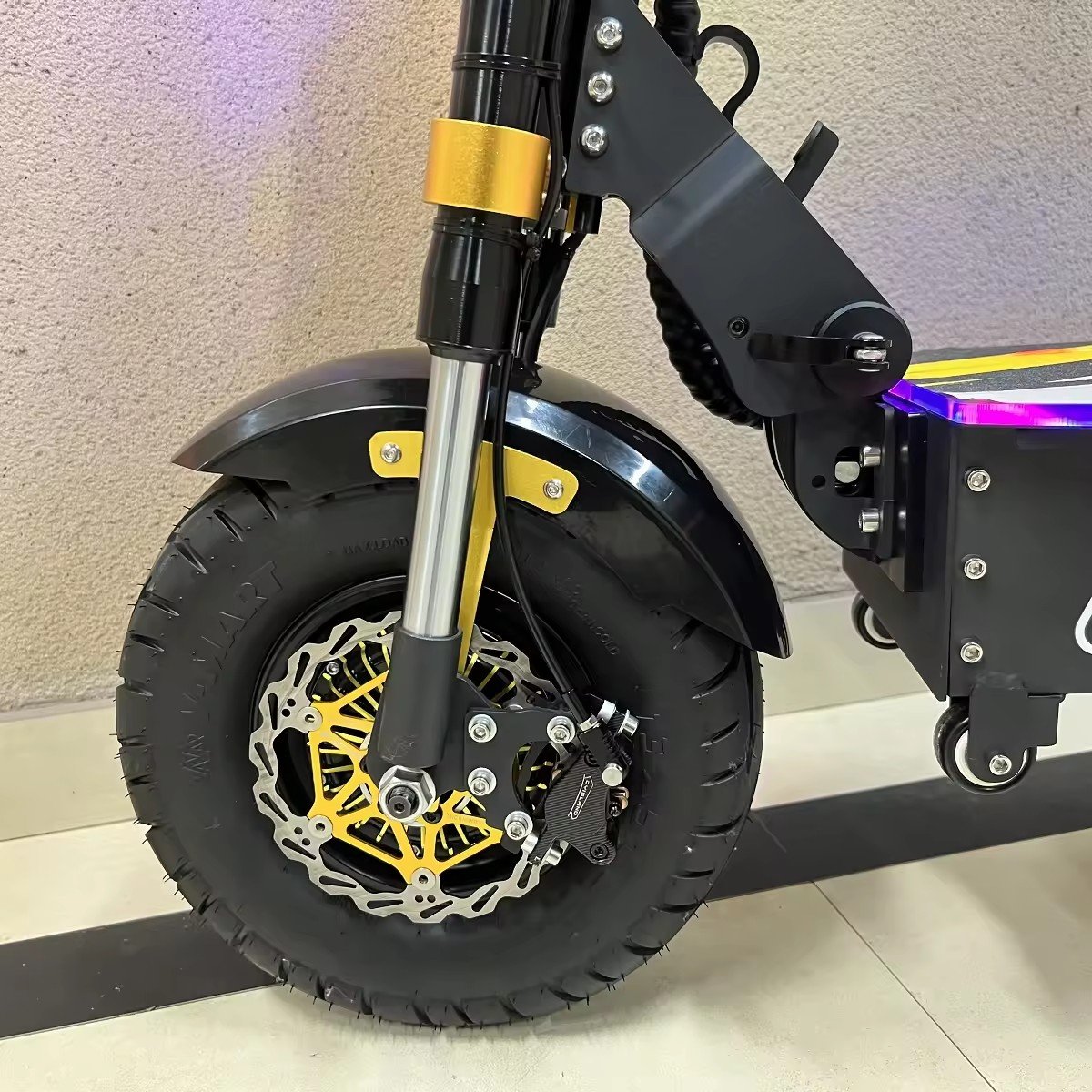 Warehouse USA MAITEJIES GT-M8 Dual Drive 10000w 72V50Ah 13 inch High Power Adult Electric Scooter