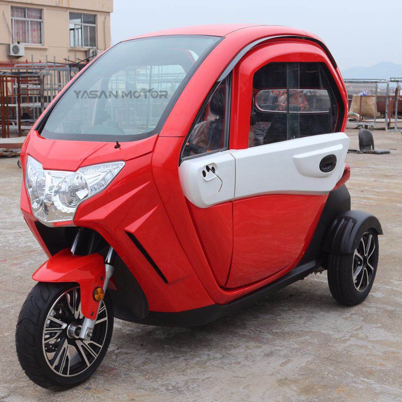 2024 luxury 3 wheel electric scooter car enclosed mobility scooter for passenger EEC Approval
