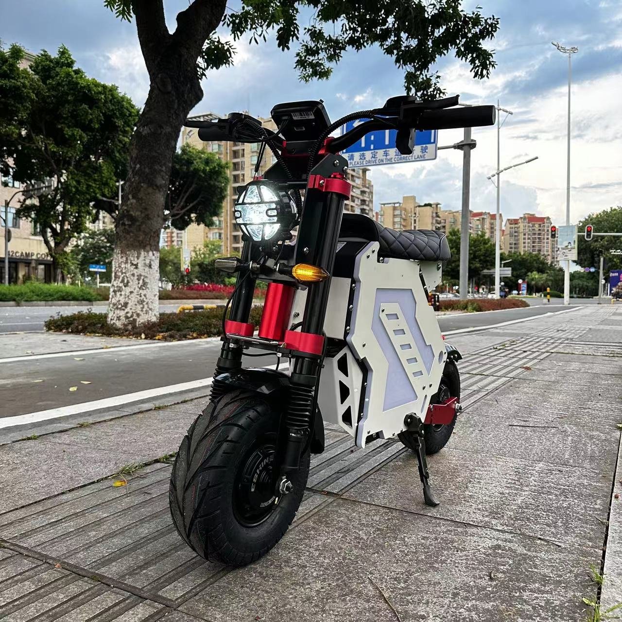 Eshiner 60v 72v 7000W 8000w 10000w dual motor hydraulic shock absorber electric scooter with seat