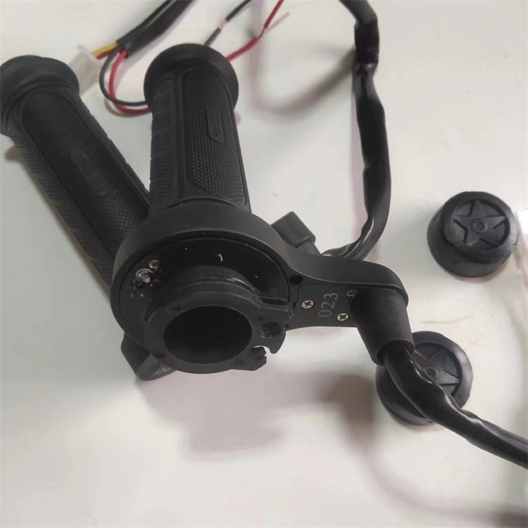 Motorcycle Electric Heating Handle 22mm 12 V Fast Electric Heating Handle Newest Convenient Control Heater