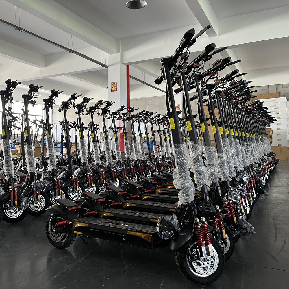 EMANBA EU US Warehouse 48V 52V 2400W dual motor electric scooter adult electric scooter two wheel foldable e scooter