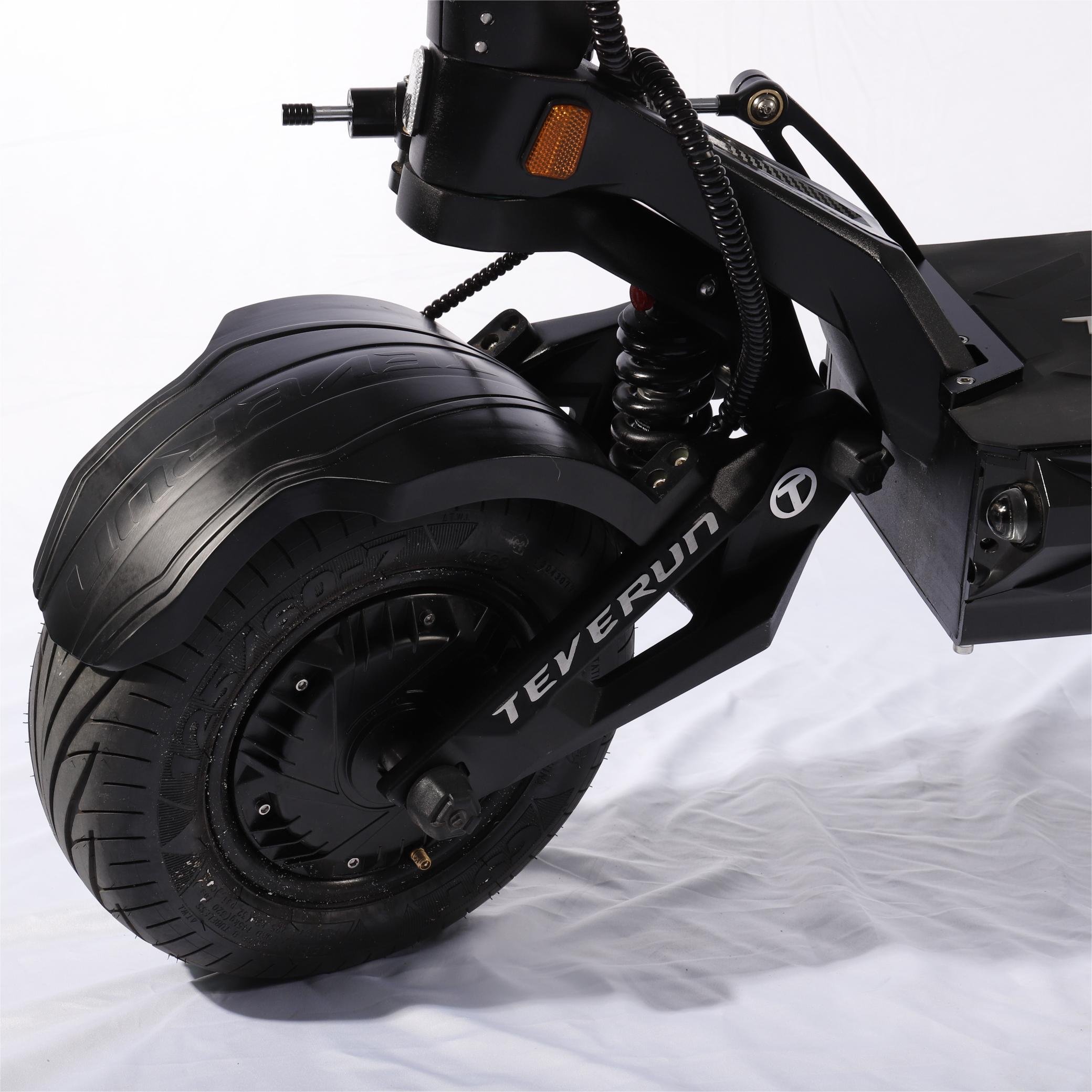 More Secure And Stable Current Electric Control Electric scooter for adults FIGHTER 7260R teverun scooter
