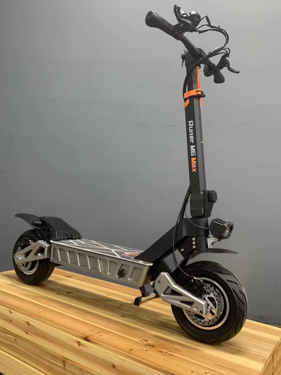 NEW POWERFUL 1500W MOTOR M6 MAX 52V 21AH FOLD ELECTRIC SCOOTER WITH TWO 11 INCH TIRE FOR ADULT