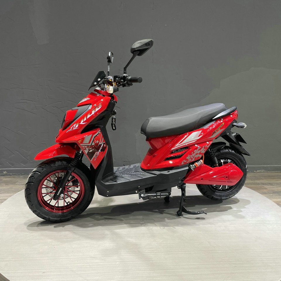 Low Price Long Range Ebike 2000w Ckd Best Motorrad Dual Motor Electric Scooters Powerful Adult Moped 2 Wheel Electro Motorcycle