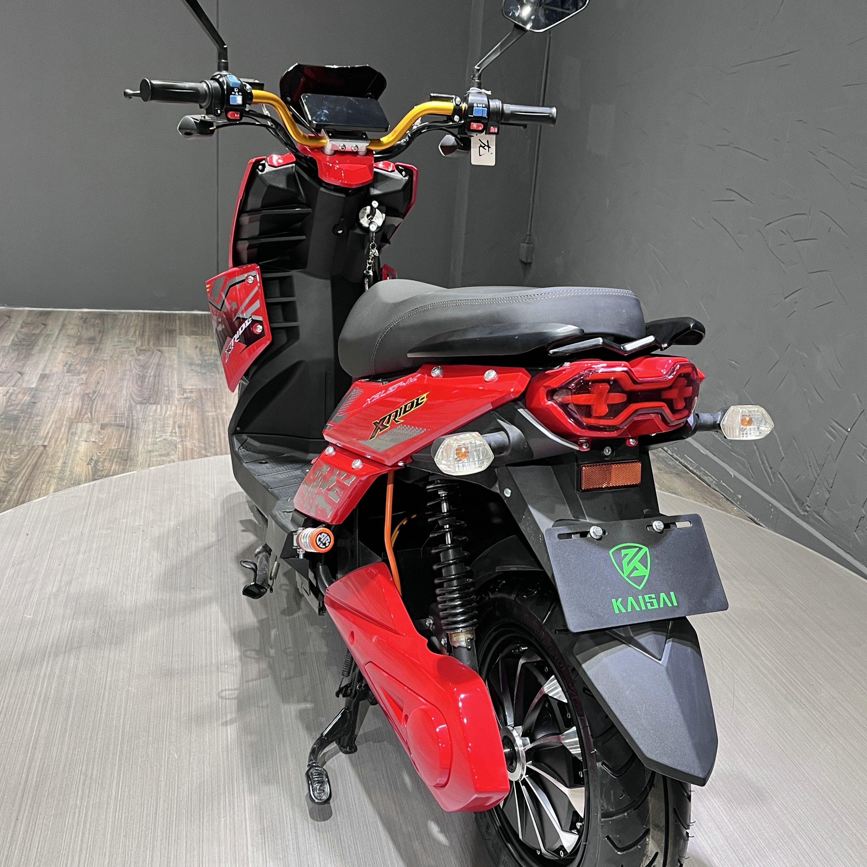 Low Price Long Range Ebike 2000w Ckd Best Motorrad Dual Motor Electric Scooters Powerful Adult Moped 2 Wheel Electro Motorcycle