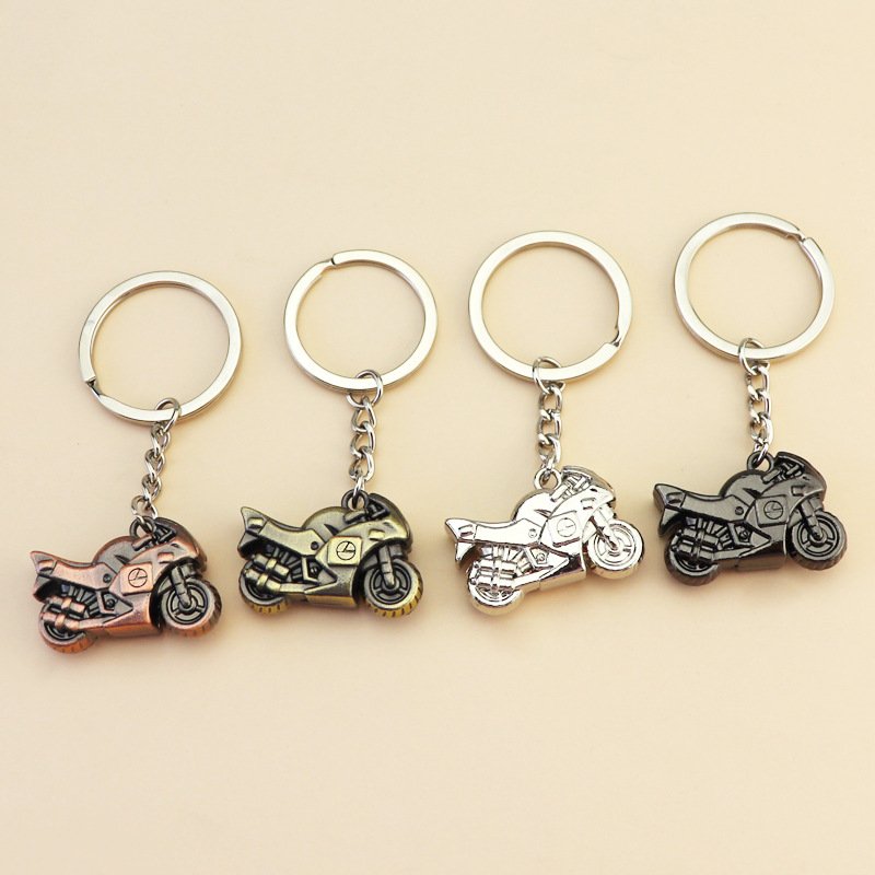 Motorcycle Electric Vehicle Motor Helmet Keychain for Biker Motorcycle Keychain Accessory Part Scooter Keychain