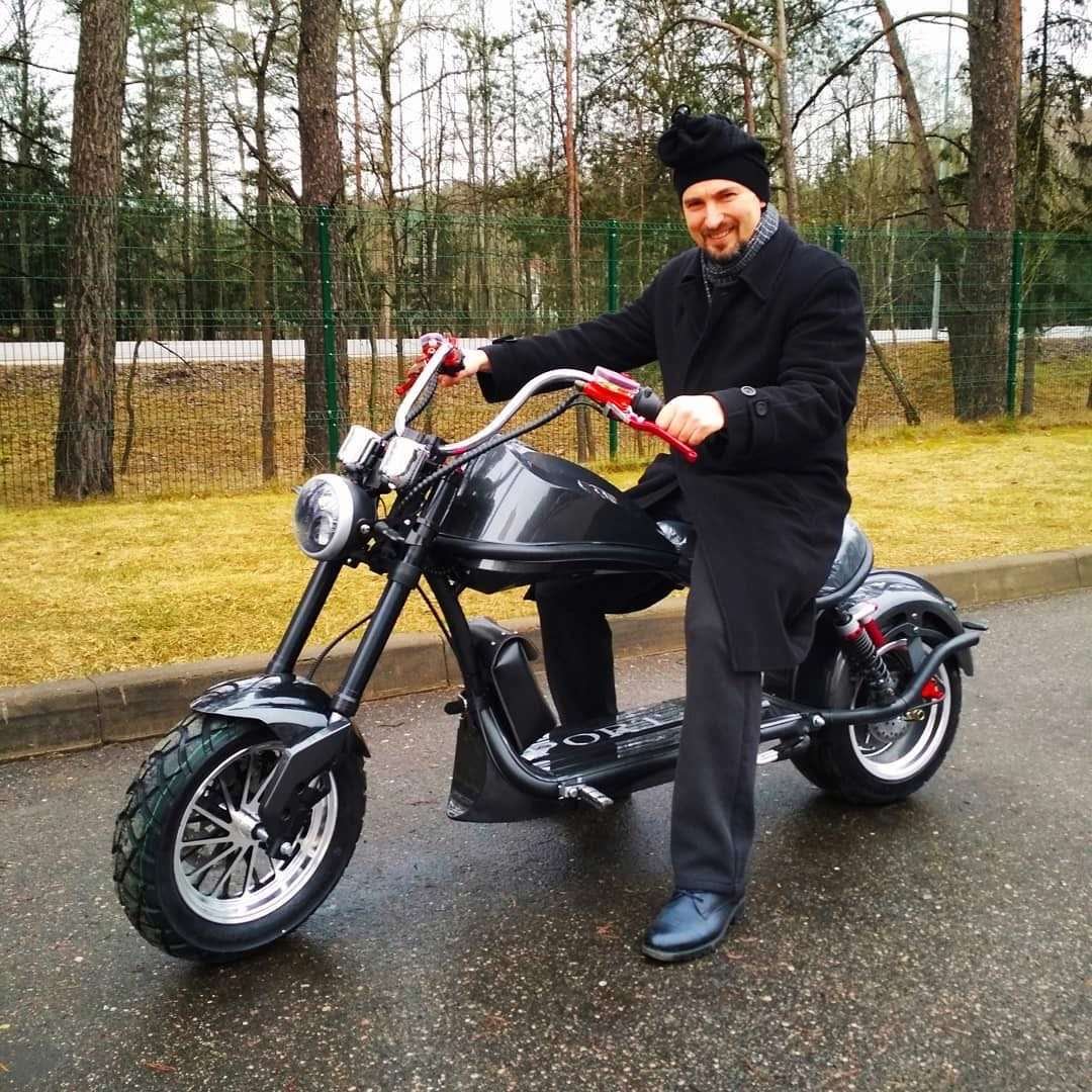 Dropshipping 2000W 10 Inch Chopper Honeycomb Tire Adult Electric Scooter Overseas USA Warehouse Citycoco Door To Door