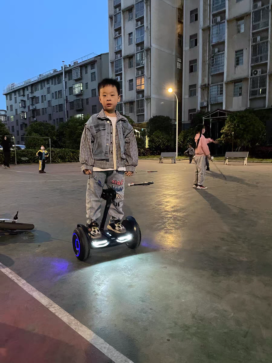 2022 New Xiaomi Ninebot L6 Self-Balancing Electric Scooter with LED light Portable 2 wheels Kick Scooter kids E scooters