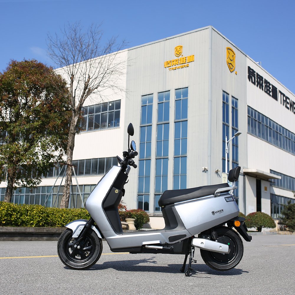 Warehouse electric scooter 60v 1000w Powerful cheap electric scooter for adults men and women
