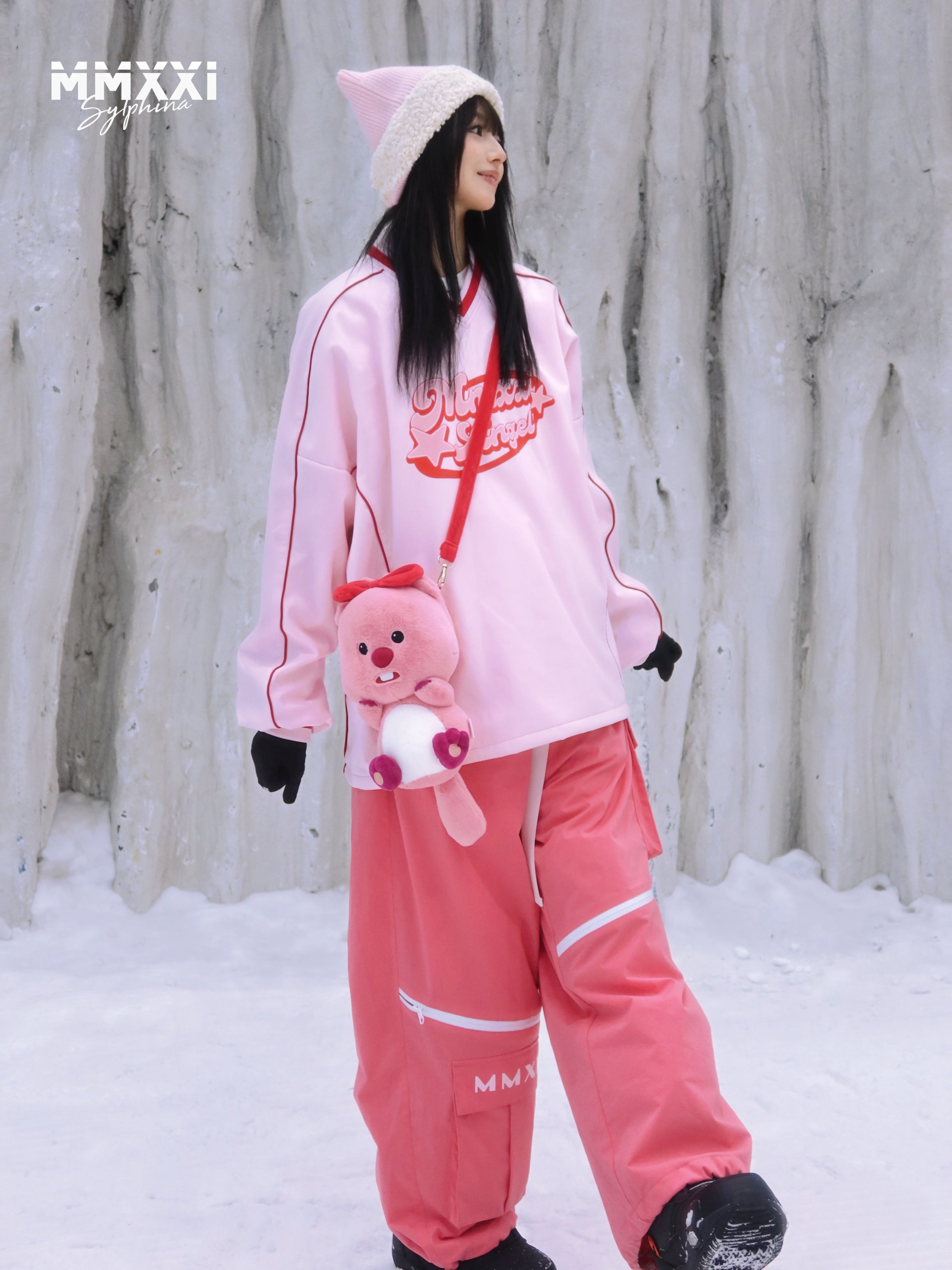 MMXXikittypink snowsuit, waterproof and windproof, light, pink girl skiing