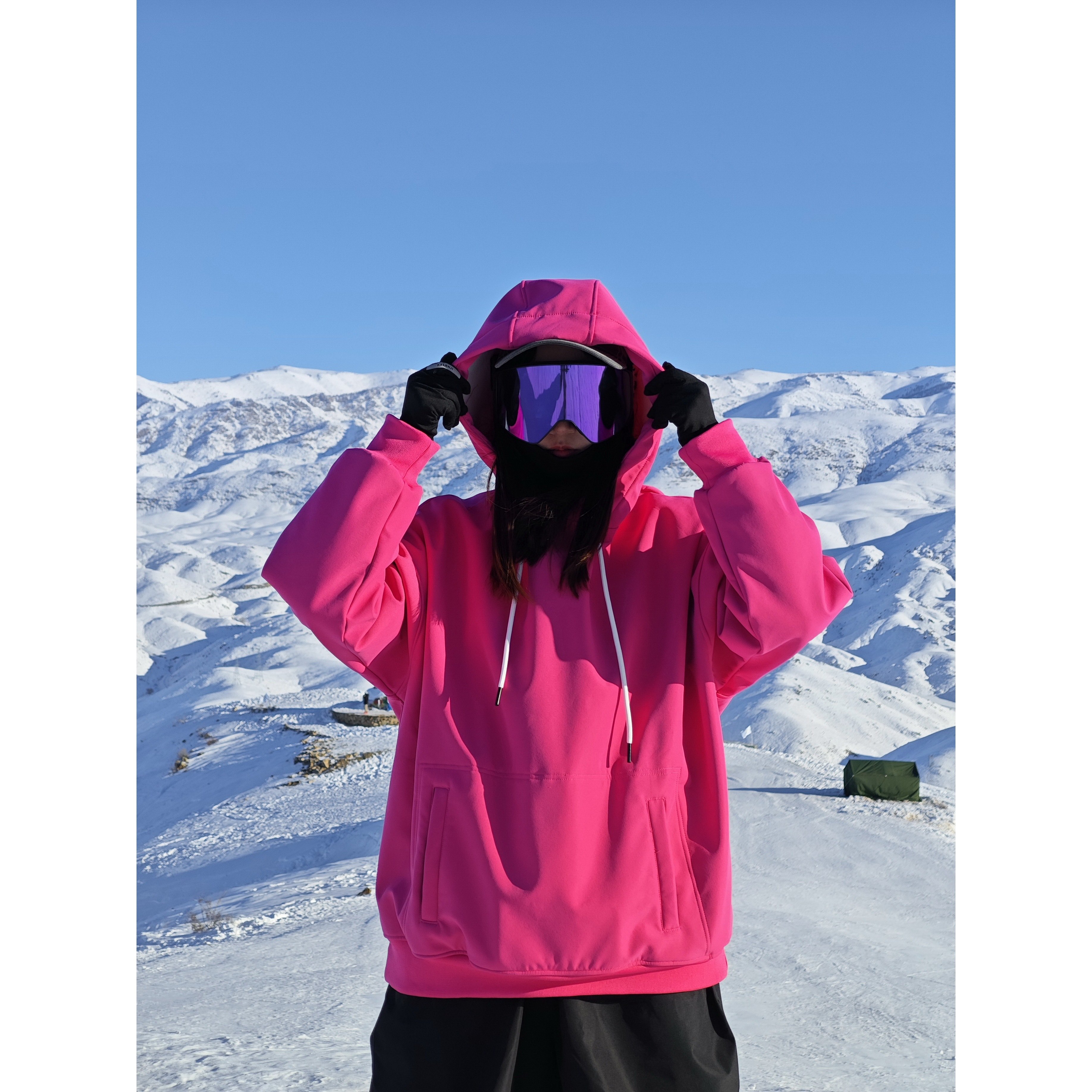 Ski no-ski-ski men and women with velvet-skin-skinners and air-skinners in-skissers
