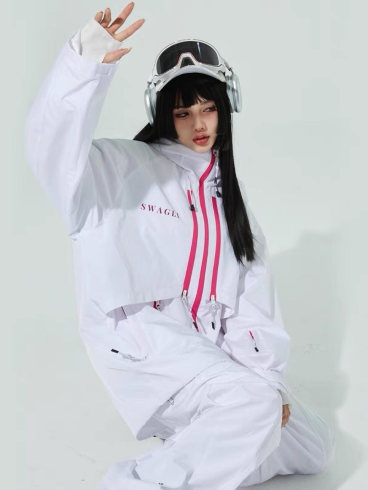 Swagli officially authorized a water-to-wet-to-gas-proof ski suit for men and women