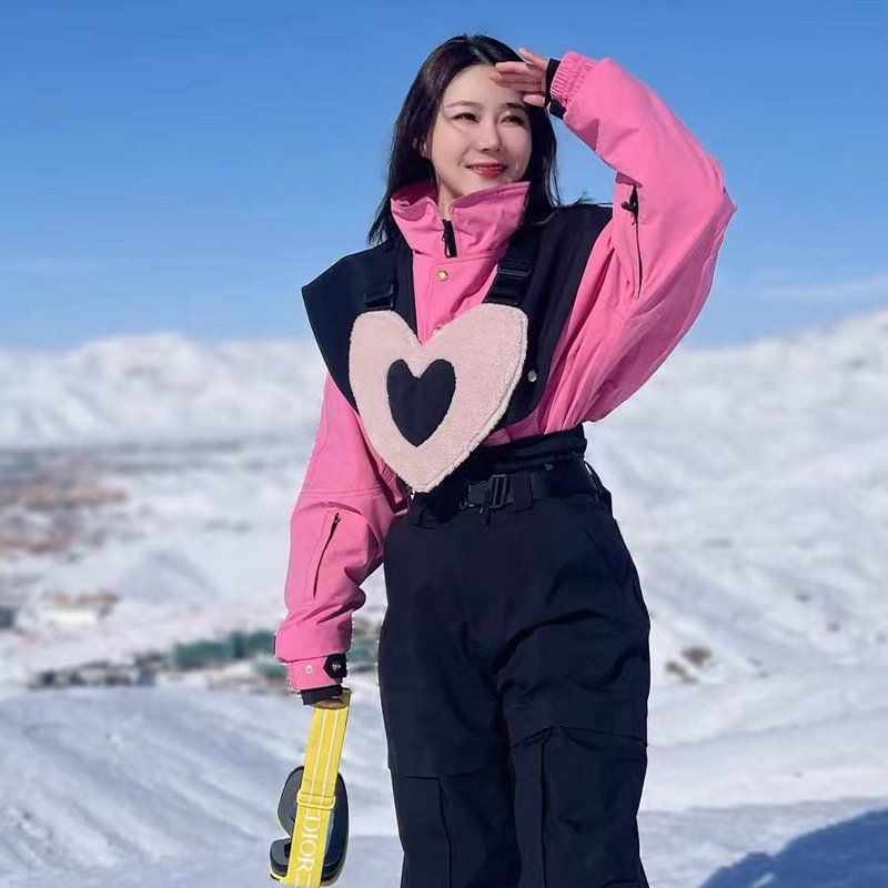 THE LONG WHITE MOUNTAIN SKI SUIT IS A LEASE, AND THE SKI SUIT'S HIGH-SENSITIVITY LITTLE DRESS IS DOWNGRADED BY BC34