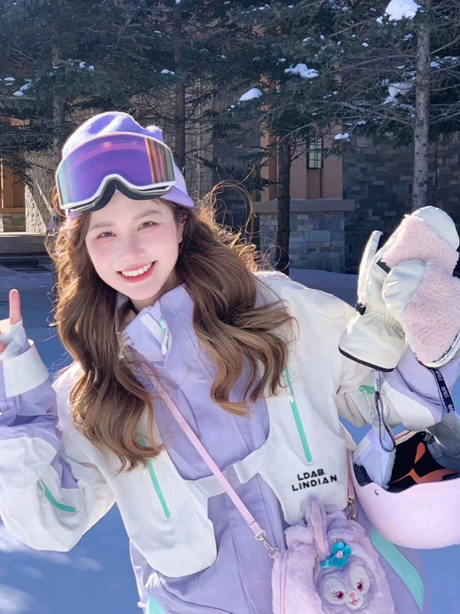 White Hill skis, white mountains, white mountains, snow suits, wind and water