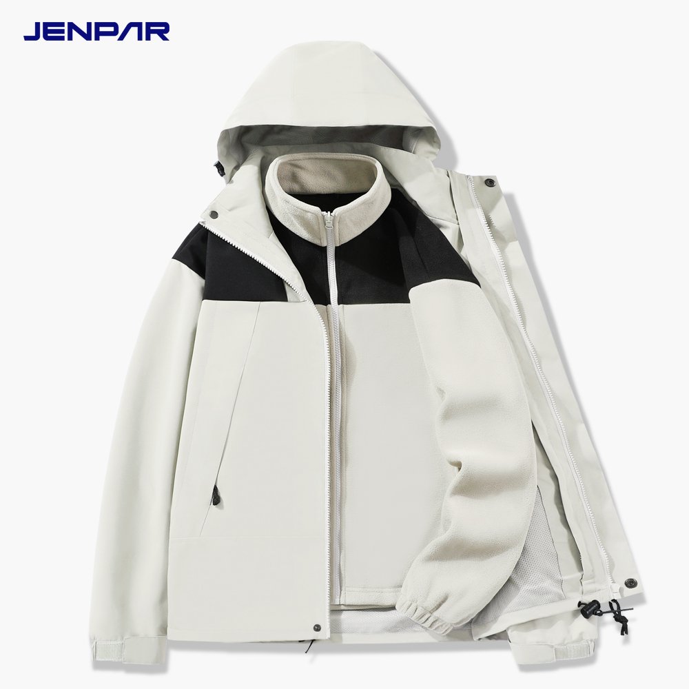 The hot-seated tweeds of men and women keep warm for the autumn and the winter two sets of windproof and waterproof mountain uniforms can be removed