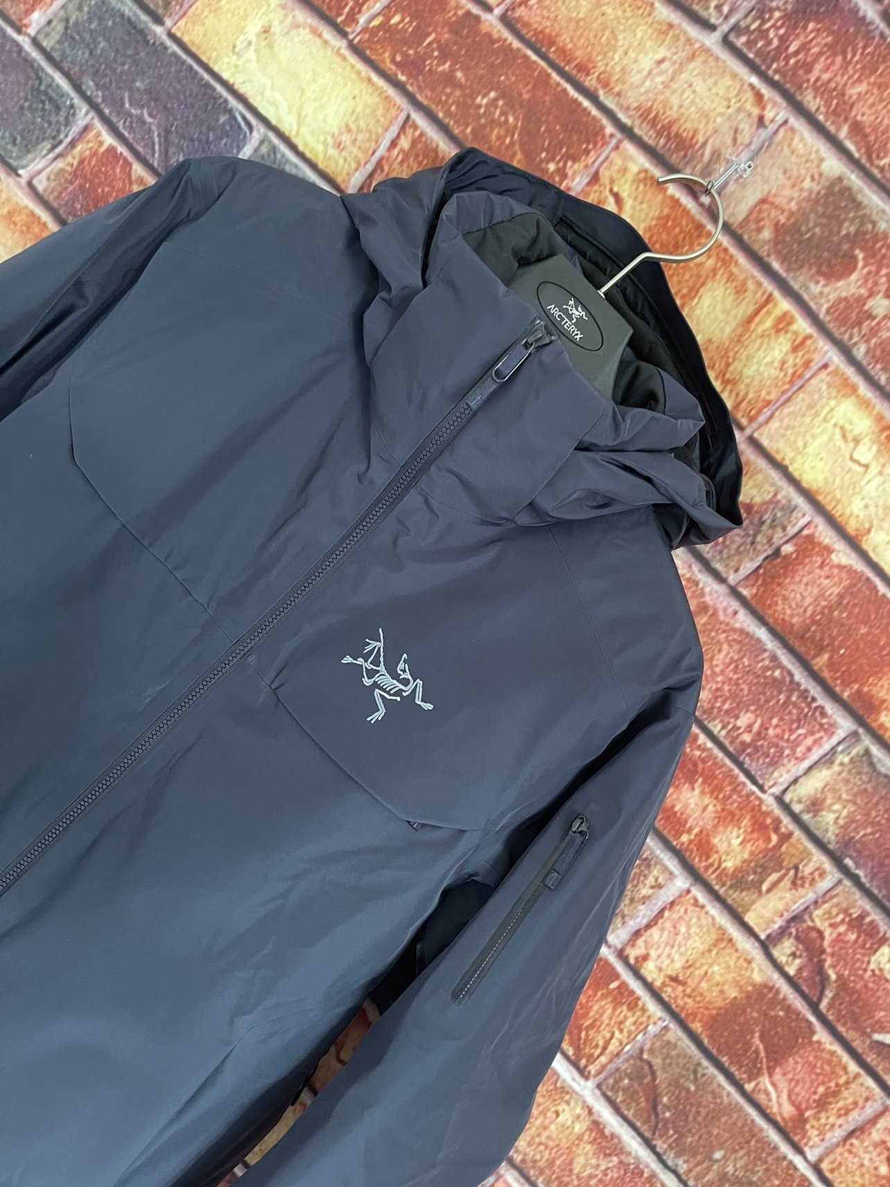 Arcteyx Macai Jacket's grandkids skiing and buying velvet velvet velvets, 26452