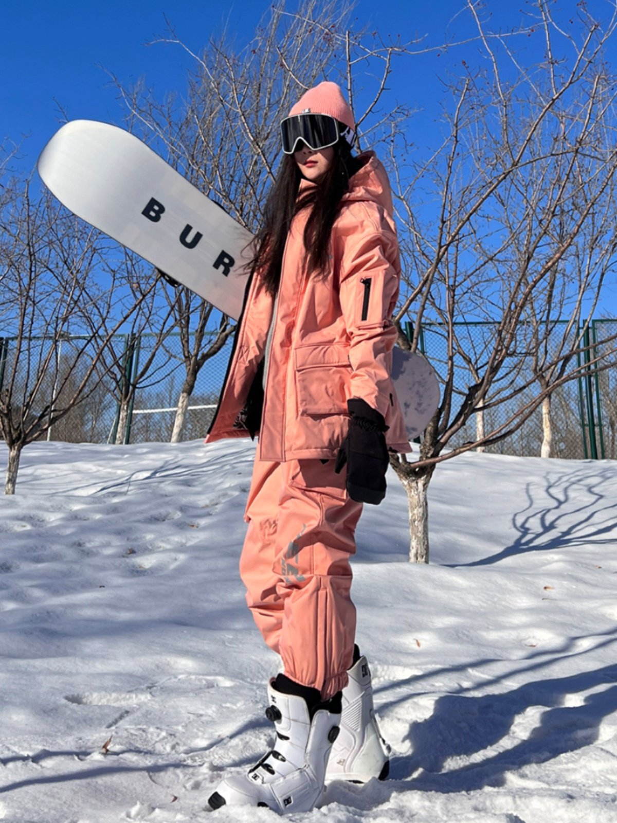 FULL POWDER SPORTS, WIND AND WATERPROOF SUIT S/M