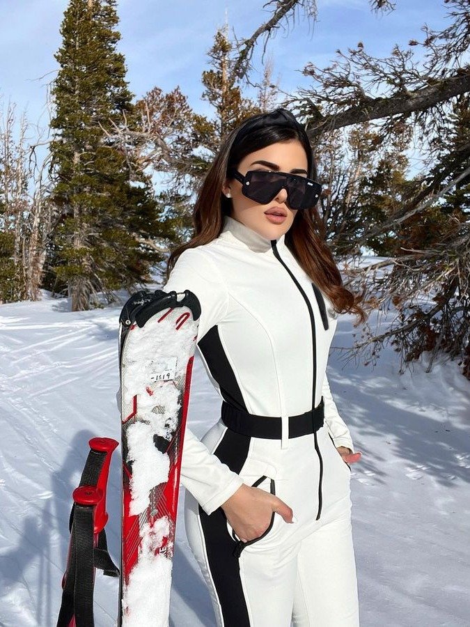 24-year-old white ski suit co-ed, 90-115 pounds, long white hill ski suit lease