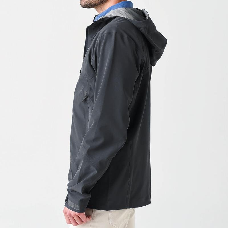 Good stuff picks up a home-grown ski suit