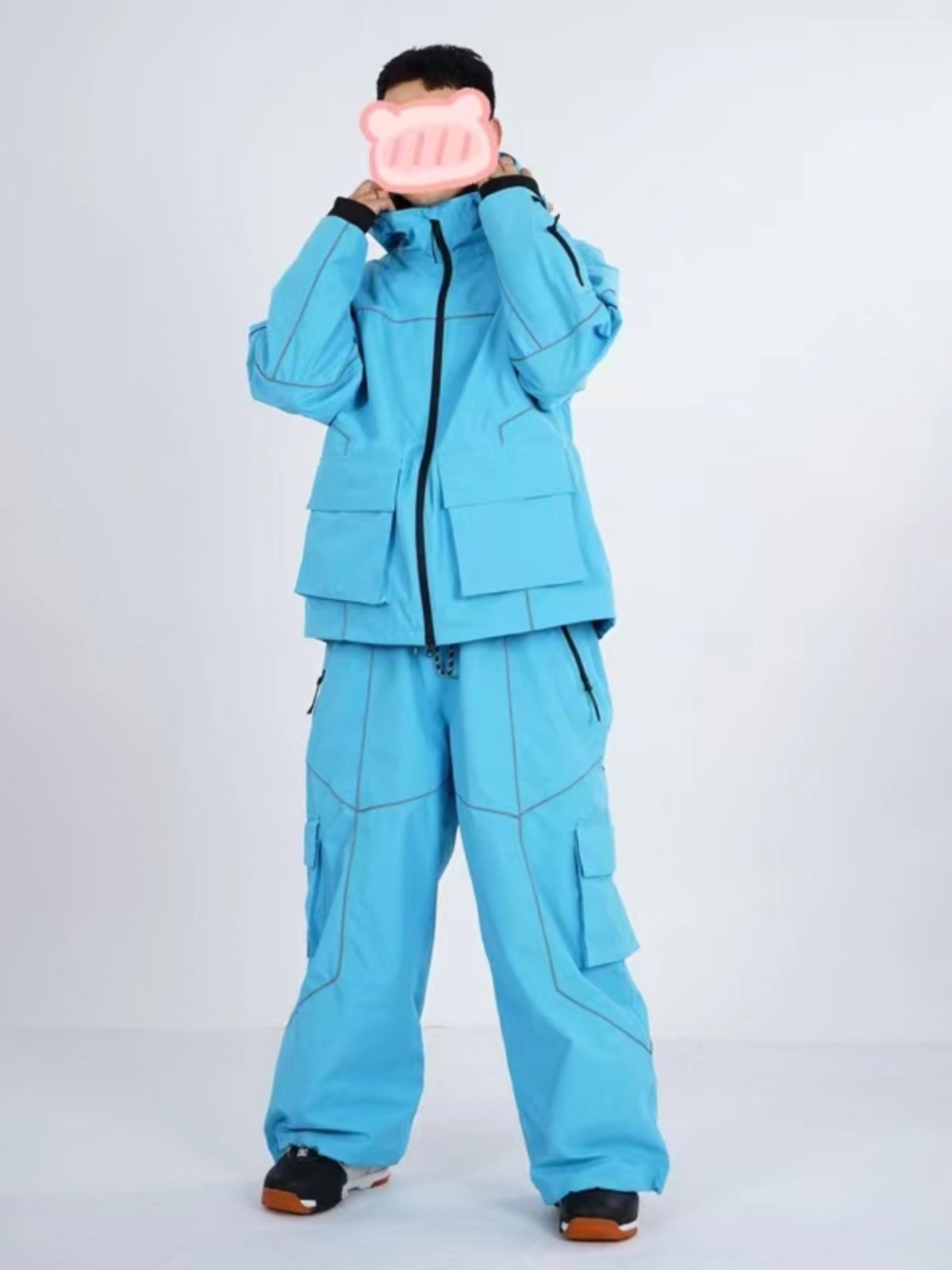 1. YL.3L FULL-VOLATILIZED SKI SUIT WITH OVERSIZE PLANT AND A MONOLITH