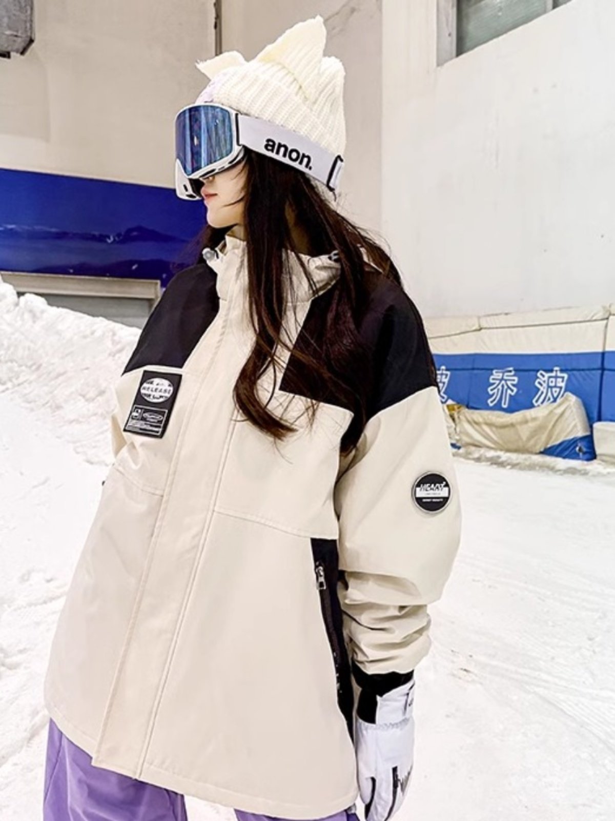 The Italian ski suit, the man and the woman who paid for the heat, the one-board, loose coat, the two-board ski suit