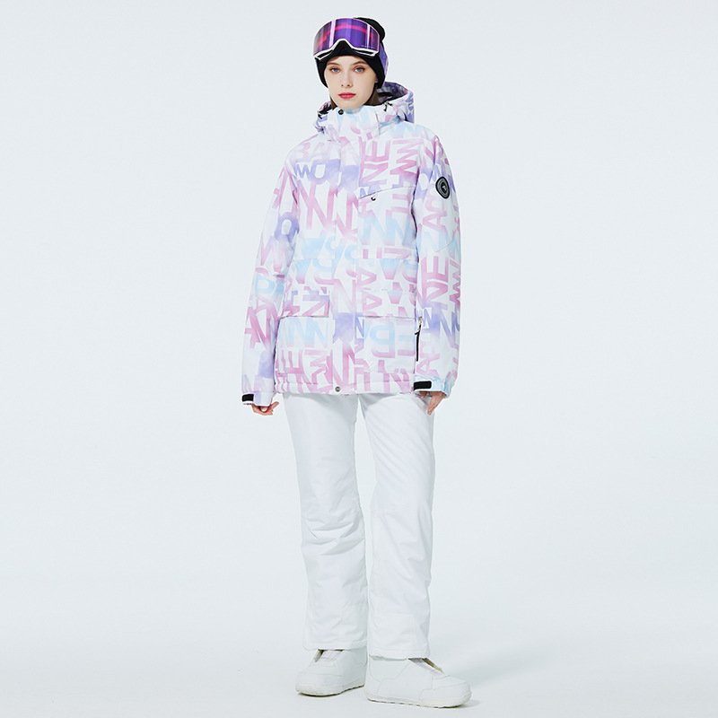 New suit for the lady in the ski suit for the winter weather-proof and water-heated, single-board snowboarding suit