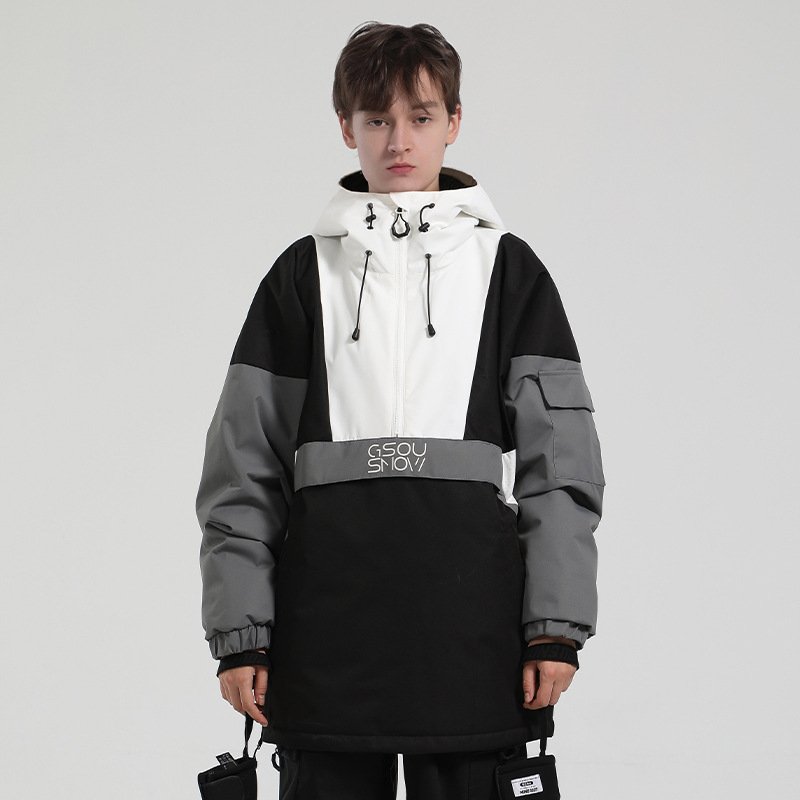 New winter, a woman in a snow-skiding suit with a single-skinned double-skinned snow coat couple