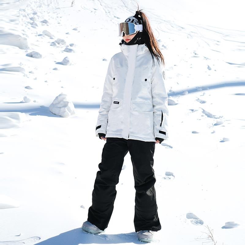 New skating suit for women, one-on-one winter wind and waterproof outdoors, with a thick skating suit for men and women