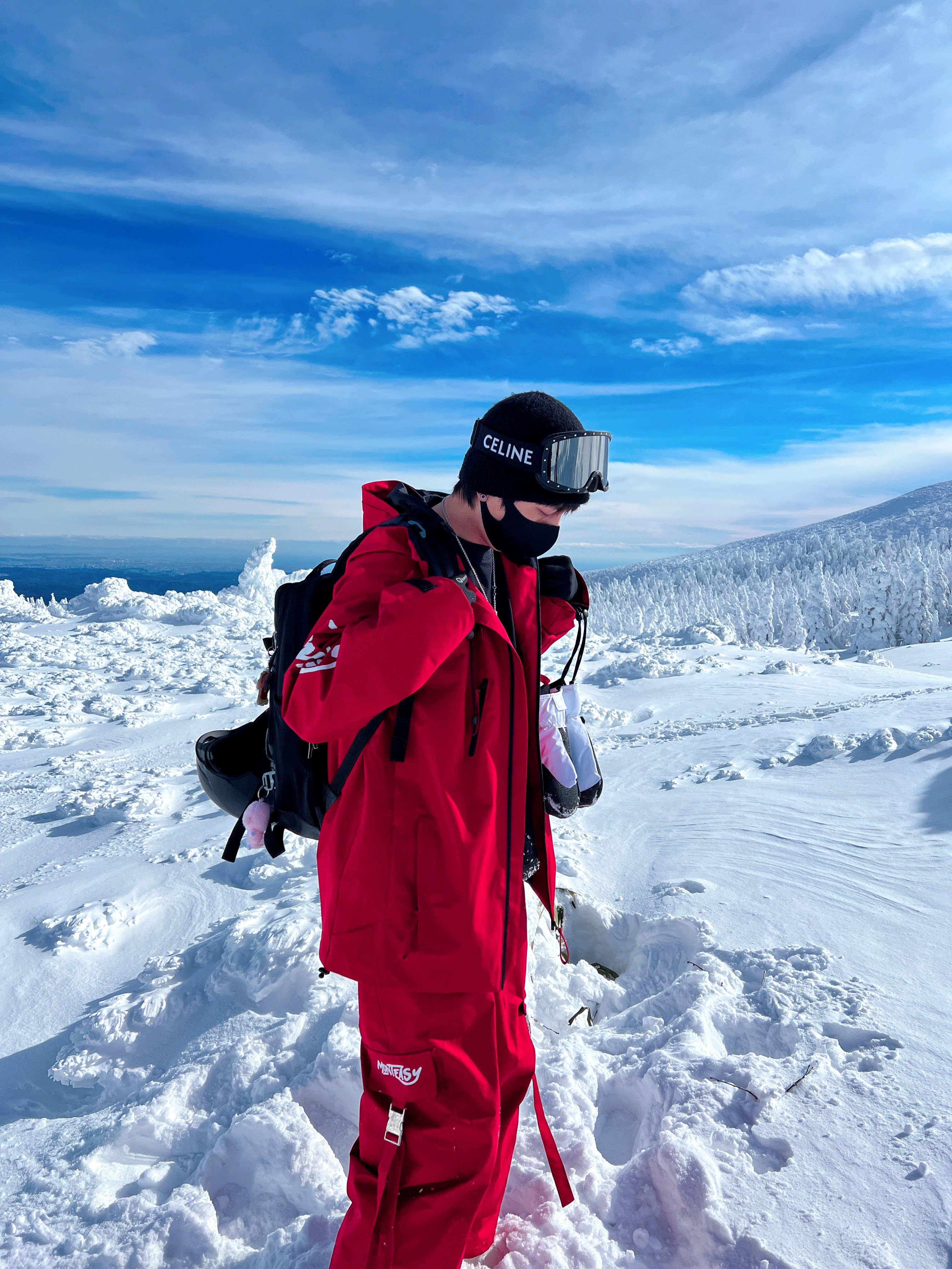 MONTEASY SNOWSUITS, RED-SKINNED DOUBLE-BOARD MAN AND WOMAN NEW WATERPROOF AND VELVET