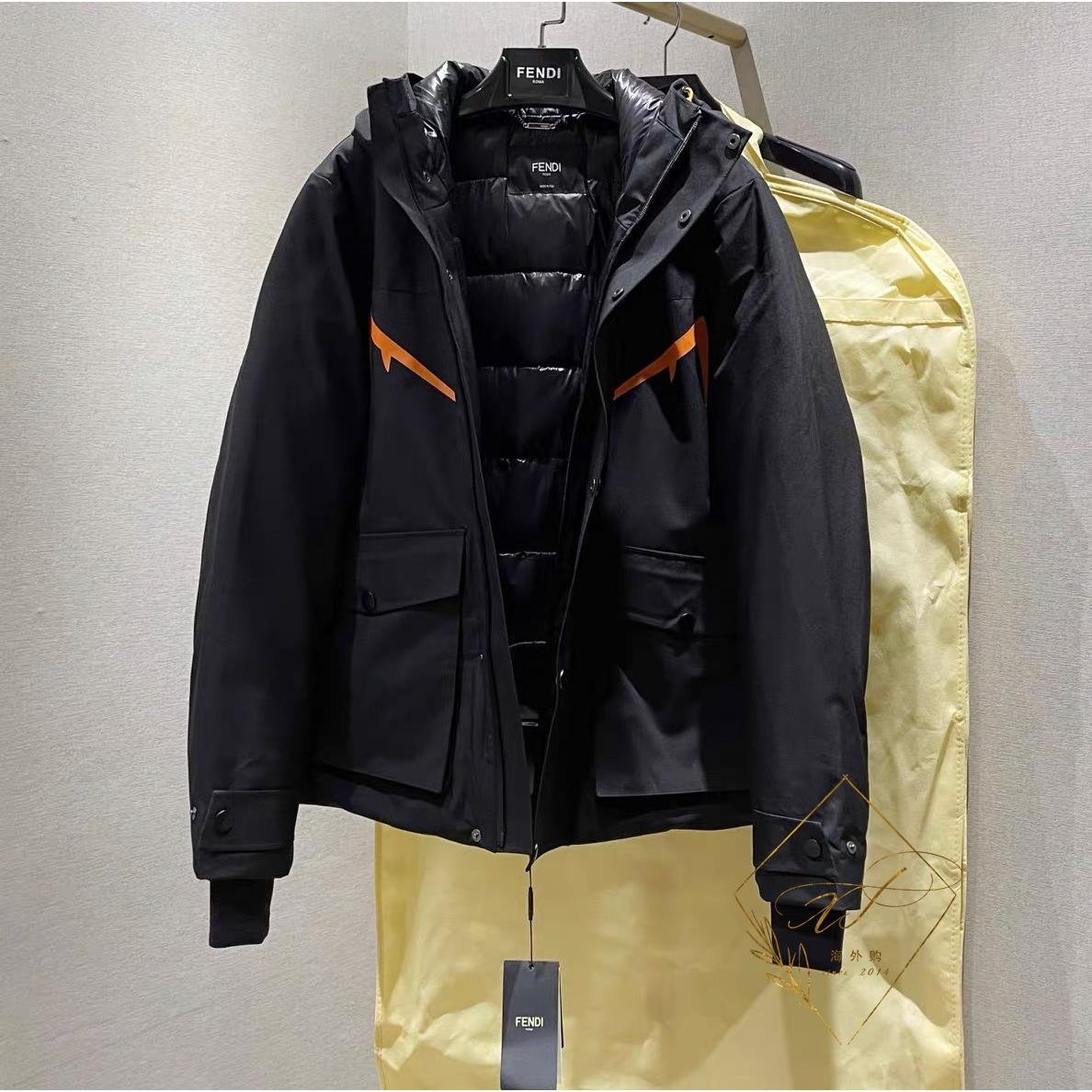 Fendi/Fendy, the new Autumn Beast-Eye-Eye-Eye-Eye-Eye-Eye male and female coats to keep the ski suit warm