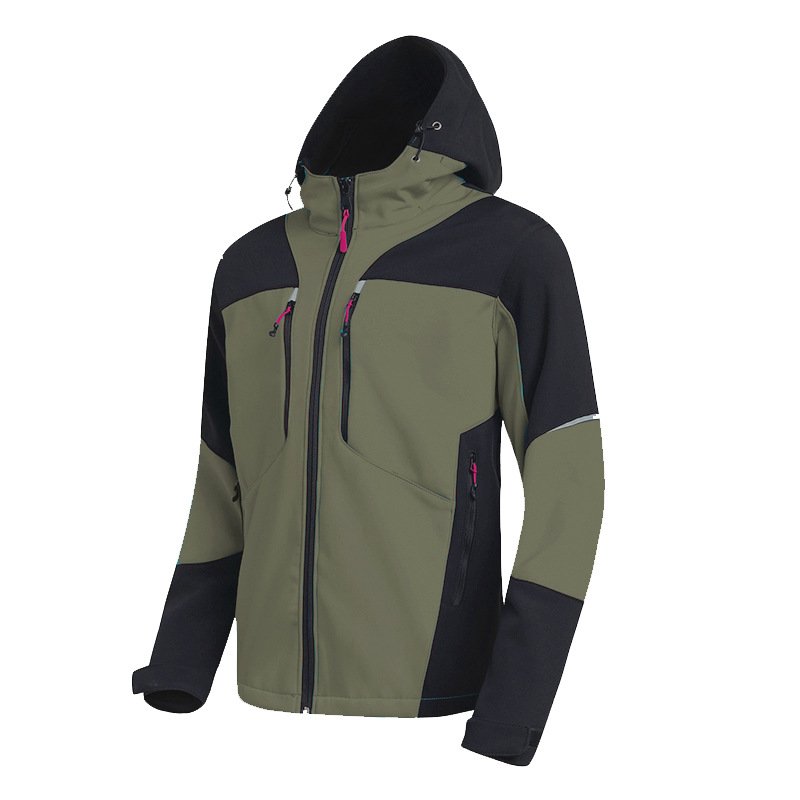 The Euphoria hangar fit for a winter sports outdoor soft-shell-skinned man riding on a fish-fishing hat and skiing against wind and water