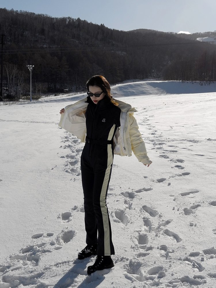 GEGEDO CHIDO'S NEW SKI COAT VELVET GIRL WITH A YELLOW-SKINNED, DOUBLE-SLAB-PAN TO KEEP HER WARM
