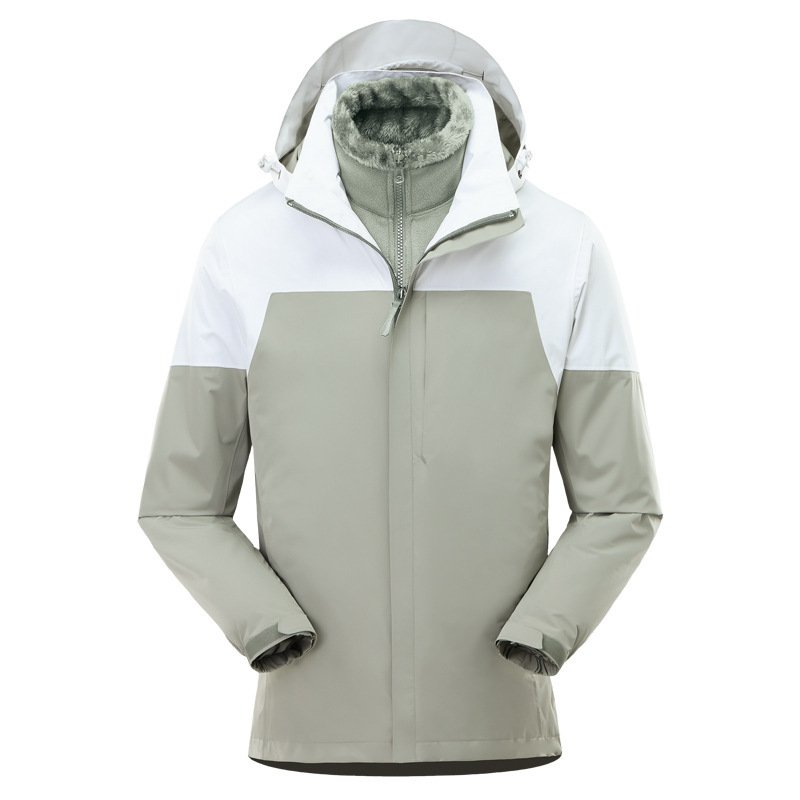 Two new ski suits for men and women in the fall and winter can be detached from the outdoors, three-and-a-long wind-proof-water-to-mountain