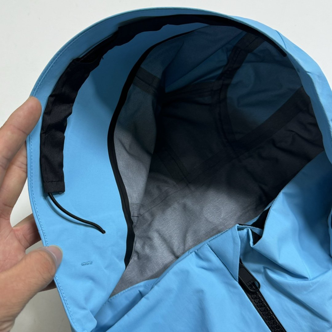 Outside of AK457 ski jackets