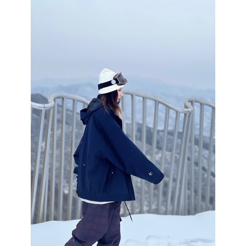 Yokokaya ski jacket warms up men and women with thick hats to fold in to hide waterproof and windproof ski suits